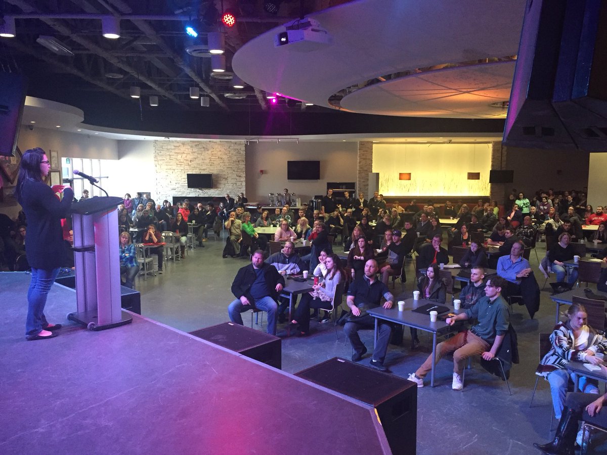 Prof_Marc's tweet photo. Packed rooms, students volunteering to help future students, staff consulting with recruits and parents - a great #MohawkOpenHouse this year @MohawkCollege! https://t.co/BNFrKqf1ca