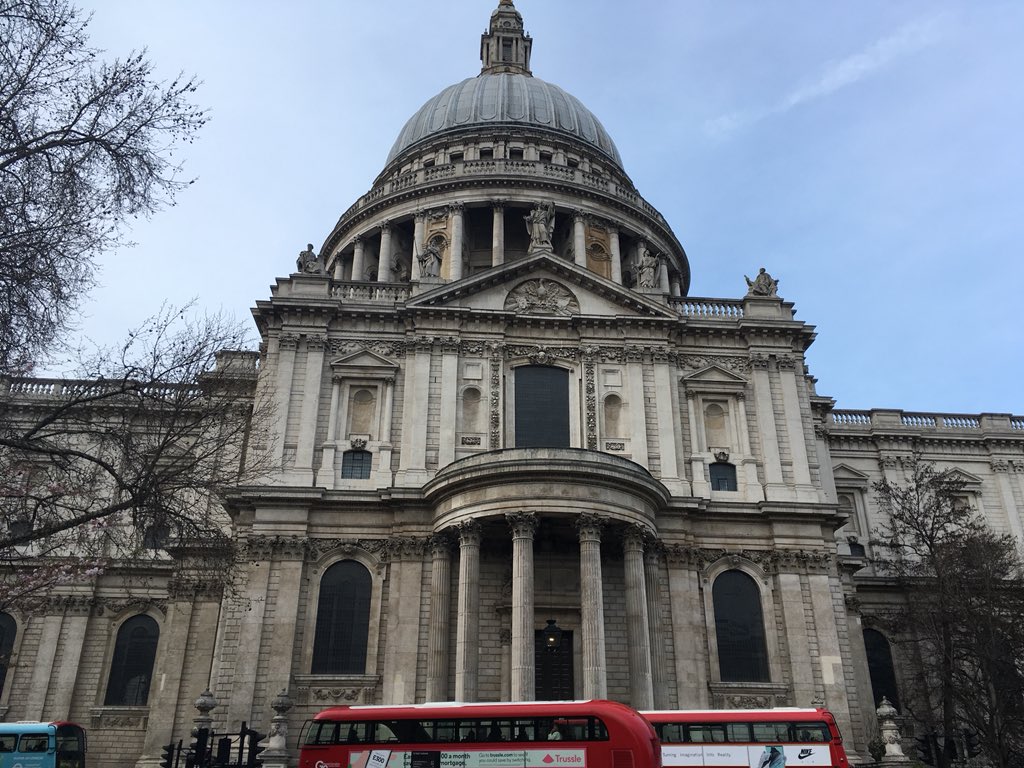 NVRefreshers's tweet photo. St Paul’s ✅ the ever impressive cathedral! #monrun18 #mr18Duck 175 #StPauls https://t.co/H3z10lfk1l