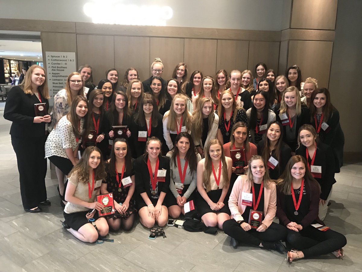 MVHSJaffe's tweet photo. 42 competitors. 12 NATIONAL qualifiers, 21 GOLD medals, 16 SILVER medals, 5 BRONZE medals. You could say it was a good weekend. πππ₯π₯π₯ #FCCLAState https://t.co/VNhkdXOXQs