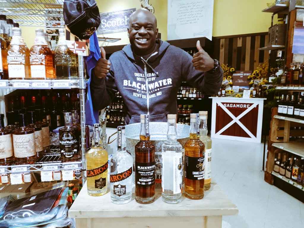 BayRidgeWine's tweet photo. It is On! Vince is here repping @BlackwaterTM tasting their local craft spirits till 4pm. #SloopBettyvodka #BlackwaterTm #drinklocal #Mdcraft #Tasting https://t.co/bBwHBJTtFe
