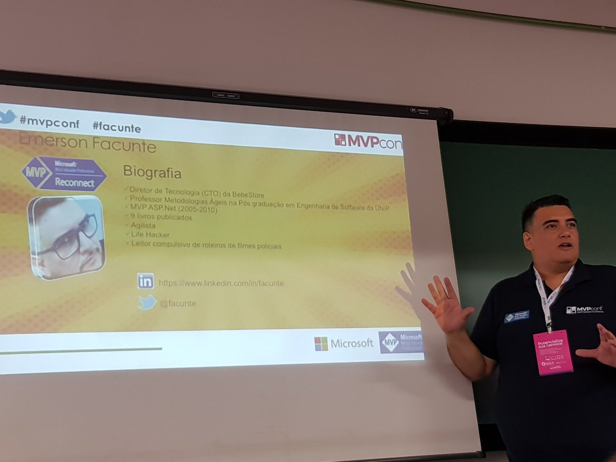 alessandro_s's tweet photo. Gordinho bombando nas palestras #mvpconf #facunte https://t.co/AU1gQ4IBbk