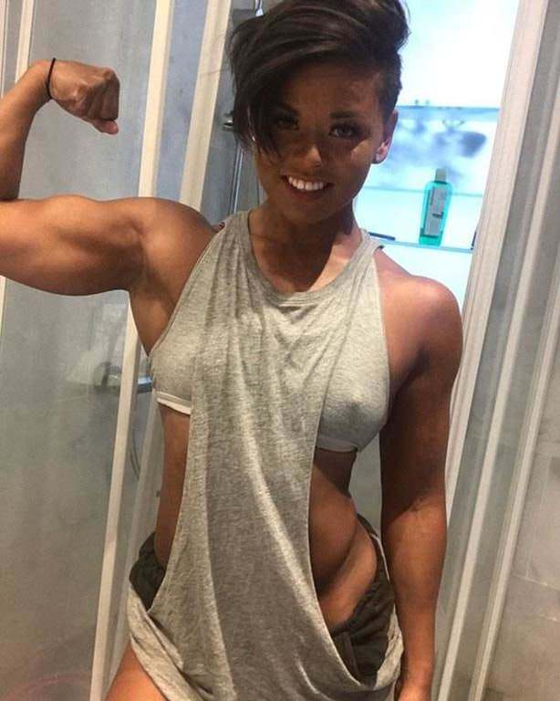 c_m_agency's tweet photo. #hardbody #wcw #hot #fitness https://t.co/n5pp54waNm https://t.co/Ce0Cbz3Bw6