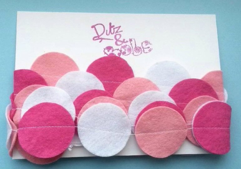DitzandBobs's tweet photo. Pink and white felt garland, pink bunting, princess room decor, girls nursery decor https://t.co/JcIxHdswlb #Etsymntt #Craftsesh #Craftbuzz #Handmade #Etsyhandmade #Epiconetsy #Etsy #Etsyuksellers #Craftshout #PinkGarland https://t.co/TcfT4INJyQ