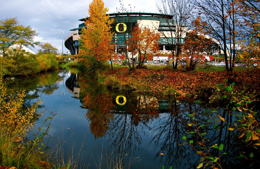 evincalifano's tweet photo. Proud to announce that I will be attending the University of Oregon!! #Scoducks https://t.co/QUSHn5bksy