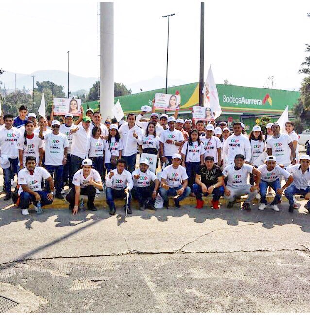 humbertodiaz22's tweet photo. En Chilpancingo  #Guerrero los jóvenes vamos con @JoseAMeadeK #EnTodasPartes #JovenesPorMeade #CampañaPermanente #GuerreroconMeade #RespondiendoAlCambio https://t.co/Zb26O8L4ar