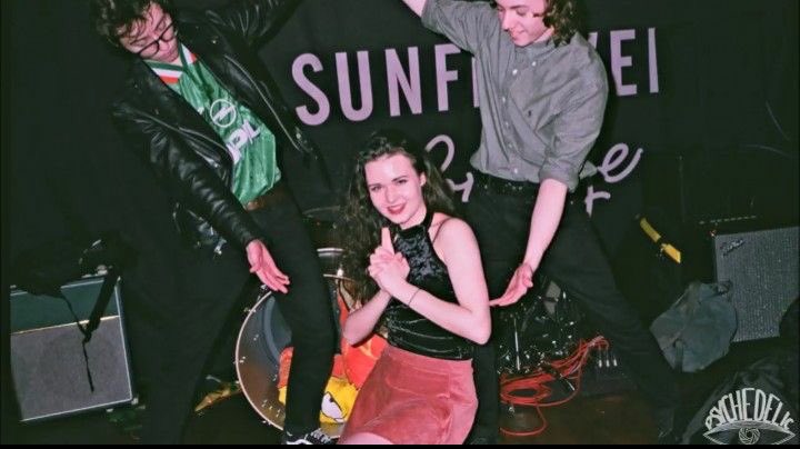 JohnOxley777's tweet photo. Open @Spotify And discover this brilliant ( New Single ) #Inishfree by ✨Birmingham’s ✨ magnificent ( @thecosmicsband ) Garage Punk Yo...https://t.co/RMOdylNqtw https://t.co/2gxddNN74C