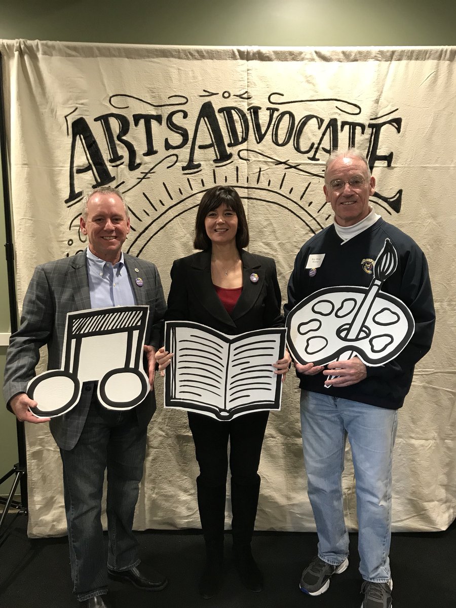 Great to join Rep <a href="/CarolynDykema/">Carolyn Dykema</a> and Rep Brian Murray at the Arts Advocacy Day because we know that art unifies communities. #CAAD2018