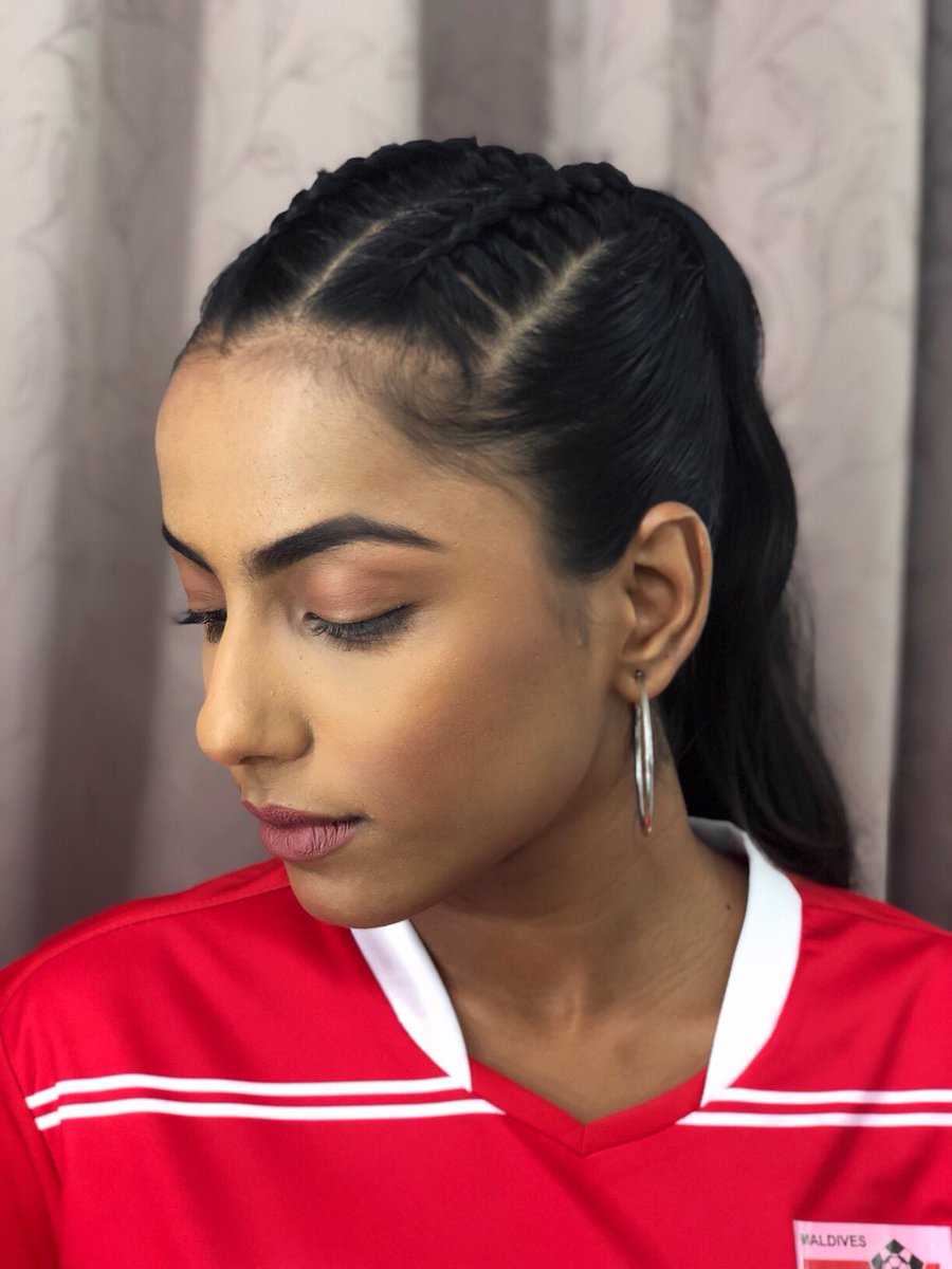 midhu_adam's tweet photo. Natural makeup look for @RaalhuMariyambu .
Hairstyling by @sajna_ibrahim π
#MaldivianIdol #heatmvs @Maldivian_Idol https://t.co/Vqmi6z91lj