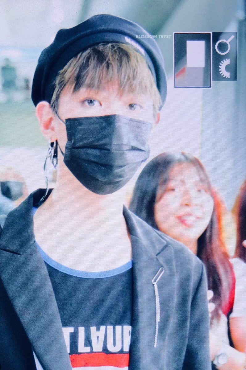 BlossomTryst_'s tweet photo. #黄明昊 #justin #저스틴 
180407 BKK preview https://t.co/iPTsvEpjKm