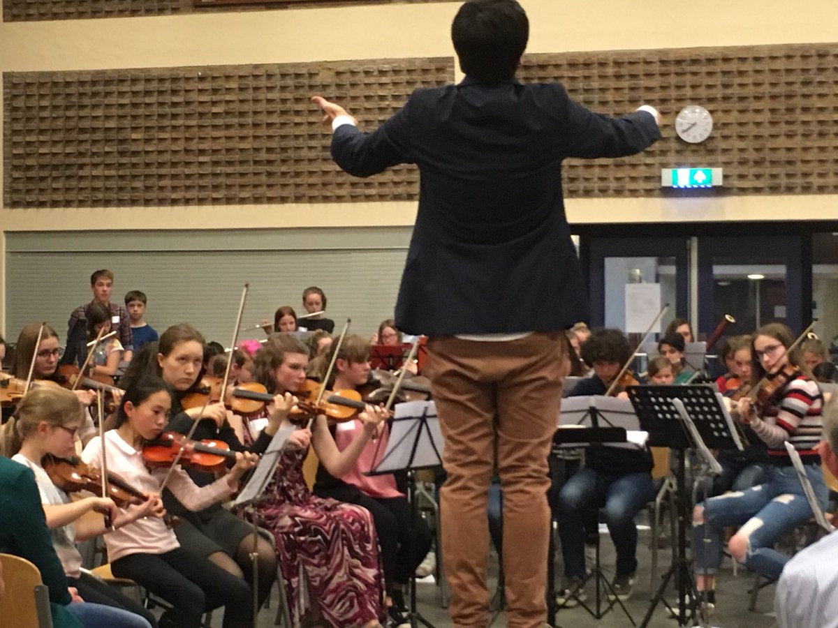 spoinkz's tweet photo. #keizerstad jeugdorkest eerste concert na een dag repeteren #indrukwekkend mooi! https://t.co/fwaRdfL4DY
