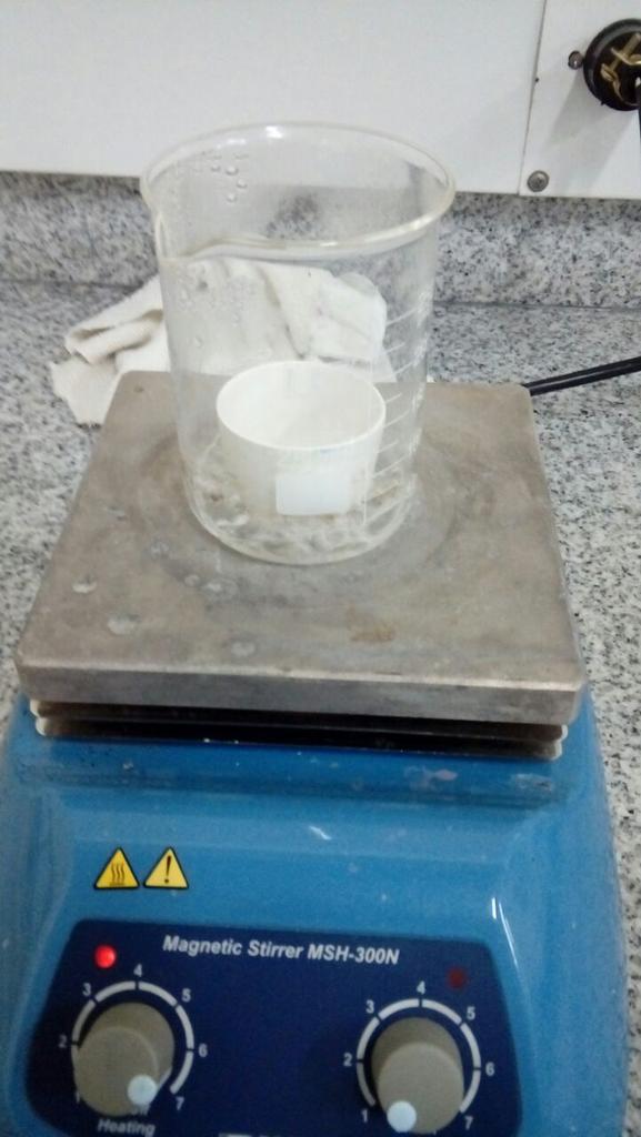 micaneiva's tweet photo. Hoy en el CCAV Neiva laboratorio de Quimica General día 2 grupo 1 @cienciasunad @Qca_Gen_unad @ECBTI_Neiva https://t.co/DcYmWKB7q8