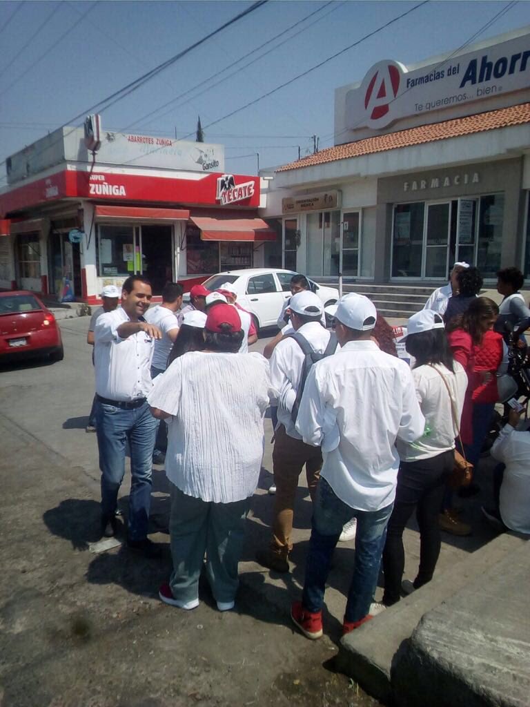 pabloporpuebla's tweet photo. #EnTodasPartes en #Puebla #UnidosSomosMásFuertes #YoConMeade @JoseAMeadeK @EstefanChidiac @EnriqueDogerG_ @rubenmoreiravdz @GonzalezAguade @carlosiriarte_ @PRIMX_Puebla @JuanCLastiri @xitlalicceja @edgardorebollar @conlidialopez @karina_ralcala @RamonFdzS @SorayaCordovaM https://t.co/pqB4INcxS3