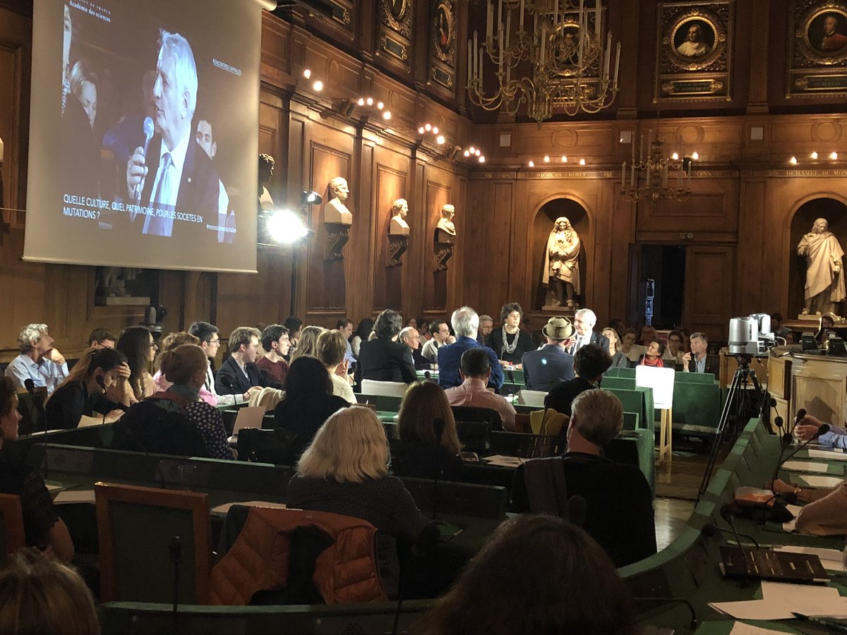 Nova_FRA's tweet photo. #débat : Quelle #culture, quel #patrimoine, pour les sociétés en mutation ? Échanges entre membres de Nova, @fabricebousteau, Laurence Des Cars, @Jeromeclem, Diane Dufour, Nicolas Grimal et dirigé par Robert Kopp #RencontresCapitales #KnowledgeByNova @RencontresCap @AcadSciences https://t.co/MGZ2fFwqWg