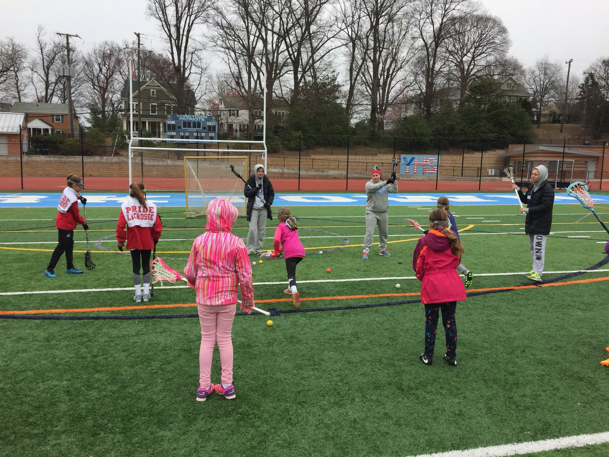 YHSLaxGirls's tweet photo. YHS Youth Clinic this AM! These girls are rockstars! #YHSLAX https://t.co/lTfTCn9vHJ
