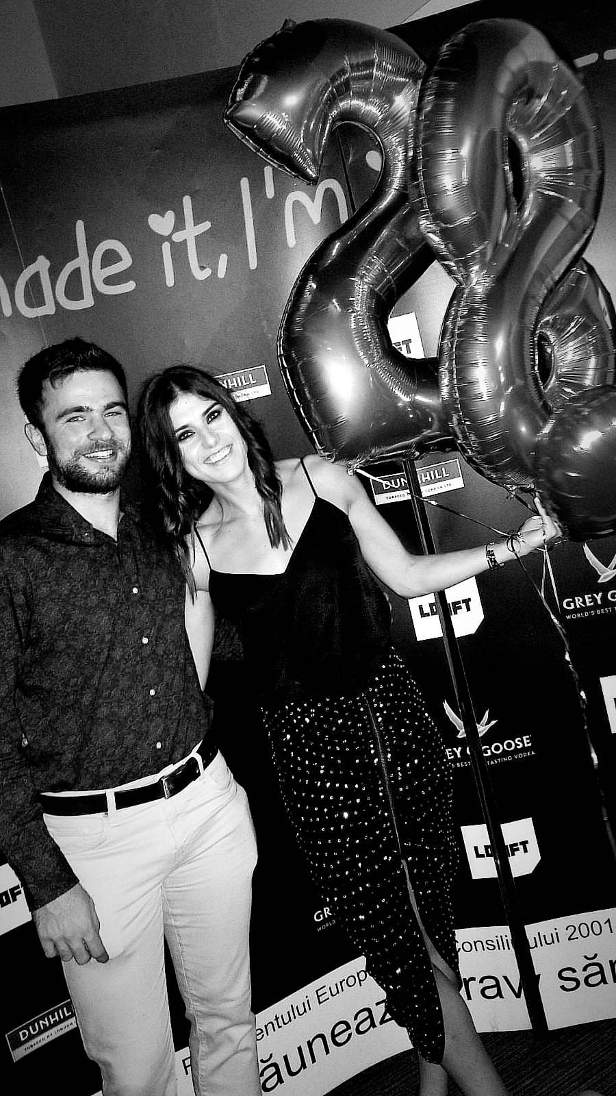 La mul i ani, Looks like you had a great birthday party with your friends, so happy for you! 