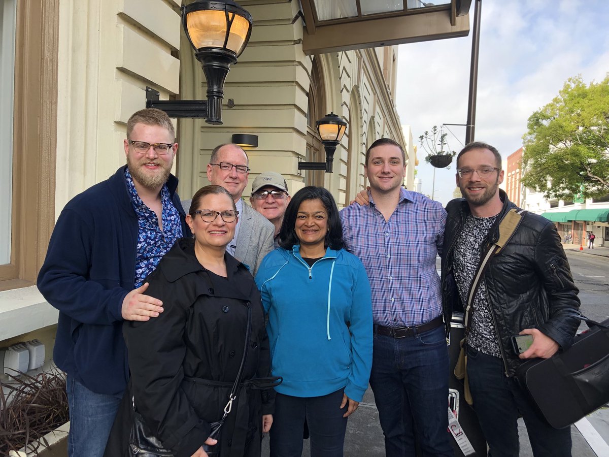RepJayapal's tweet photo. Look who I ran into in #Berkeley! The  oh-so-talented @seattlesymphony! So proud to represent them. If you are in Berkeley, they are playing tonight at  Zellerbach Hall. Tix here: https://t.co/cvh1OYFmyc https://t.co/6pZKdmCQ0j