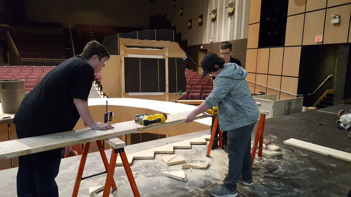 MsBoyntonSCN's tweet photo. Great time this morning with @SCNTech &amp; the cast of @SCN_Shrek working on the build of the set! Can't wait for the show. #ILovemusicals #guestappearance #theaterfan https://t.co/rtUJp0UpGY