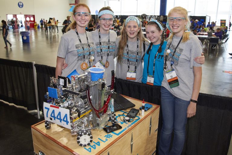 FIRSTweets's tweet photo. #FIRSTChamp Houston is only 11 days away! RT if your #stemsquad is going. https://t.co/LE20v89Dua