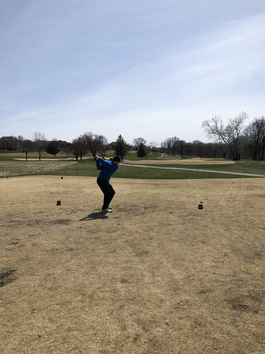 LHSJaysGolf's tweet photo. Underway!  Davis Braun with a monster drive down 1! https://t.co/uq6zfPG5QC