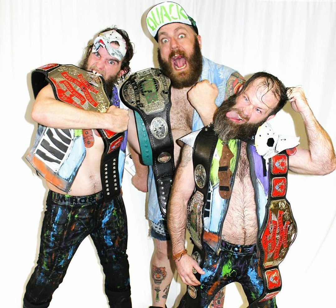 innovatepw's tweet photo. What will @ItsCoachMikey do when @3motherduckers collide TONIGHT in #Kingsport TN?
@ImRobKilljoy takes on @lancelude in the 1st round of the #SMC2018 Tournament!
#DuckvsDuck https://t.co/NlJ9z14igN