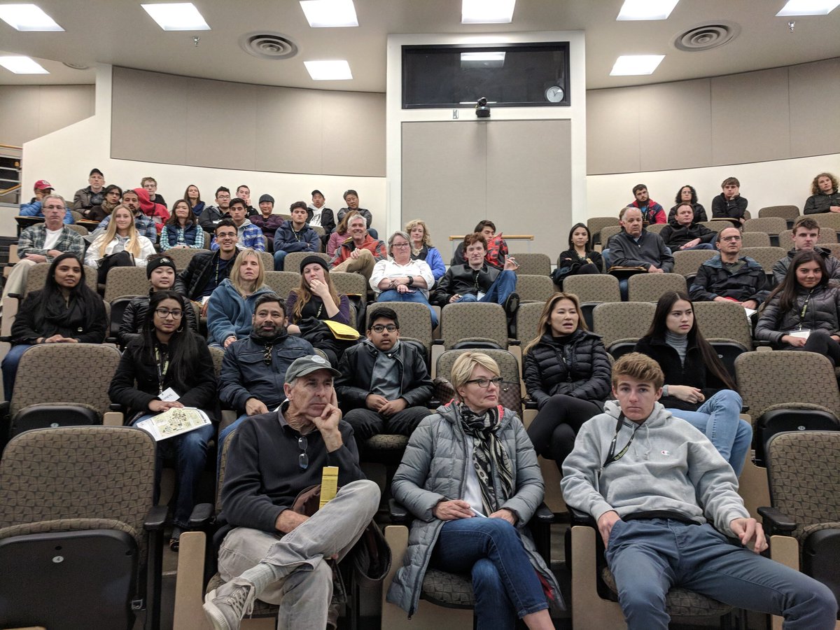 LISA_CUBoulder's tweet photo. Speaking at @CUBoulder Admitted Students panel on Computing and Data at CU. Great questions from admitted students and their families about what's the right fit. For those wanting a strong background in math and why stat methods work, I recommend the new Stat and Data Science BA. https://t.co/nDTJX4jFLD