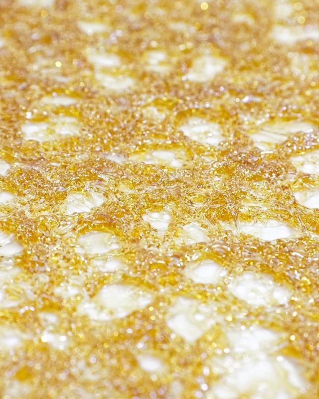 eredayextracts's tweet photo. Start the weekend off right by picking up some of our #topshelfextracts 🔥 We're here supplying your ereday needs! ✌️ #shatterlife #slabcity #slablife #dablife https://t.co/thi75Kg18V https://t.co/QopuIurmip