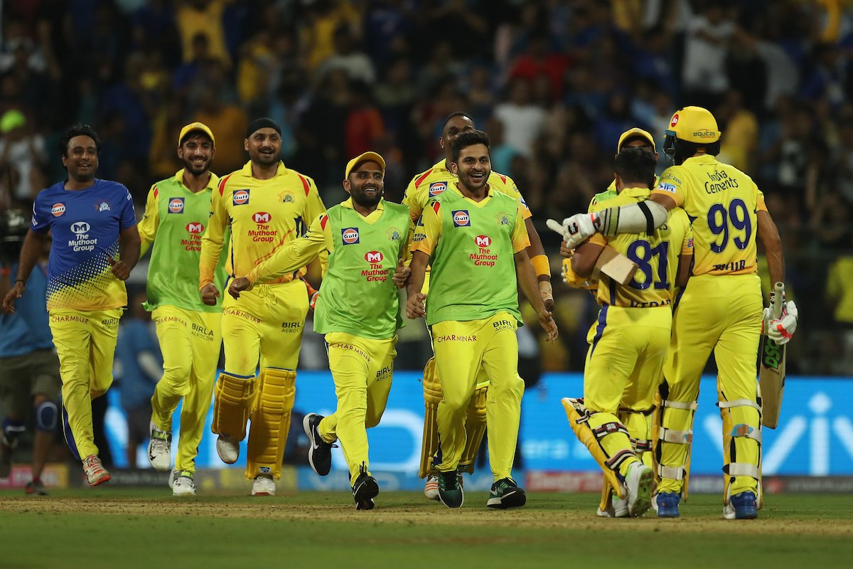 IPL's tweet photo. The @ChennaiIPL win by 1 wicket in a dramatic season opener at the Wankhede. #MIvsCSK https://t.co/LTDB6fnNXP