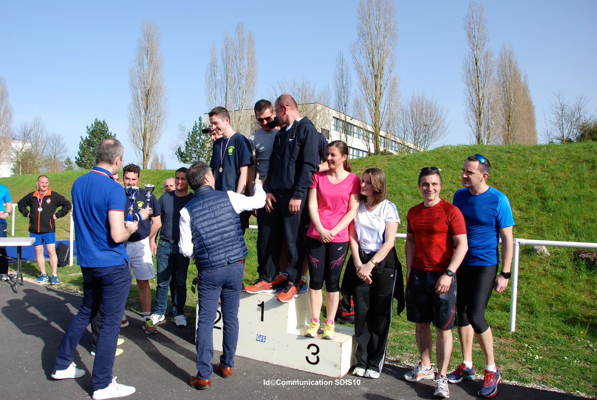 SDIS_10's tweet image. [#sport #challenge] Aujourd'hui belle finale départementale du parcours sportif du sapeur-pompier #pssp et des épreuves athlétiques au complexe Henri TERRE à TROYES. Beaucoup d'efforts et de bons moments. 
Félicitations à tous !
#sdis10  #pompiers