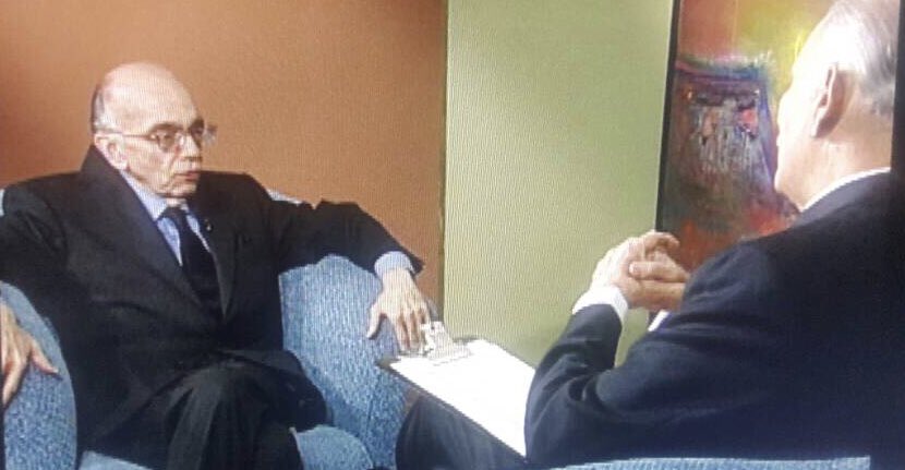Josevrangelv's tweet photo. Este domingo no se pierda el programa especial en homenaje a José Antonio Abreu. 9am por @TelevenTV #JoseVicenteHOY https://t.co/klgXpkABGe