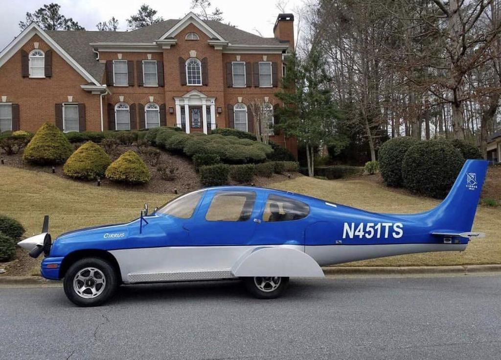 It’s a car! It’s a plane! It’s… A real shitty idea, dude. via Shitty_Car_Mods