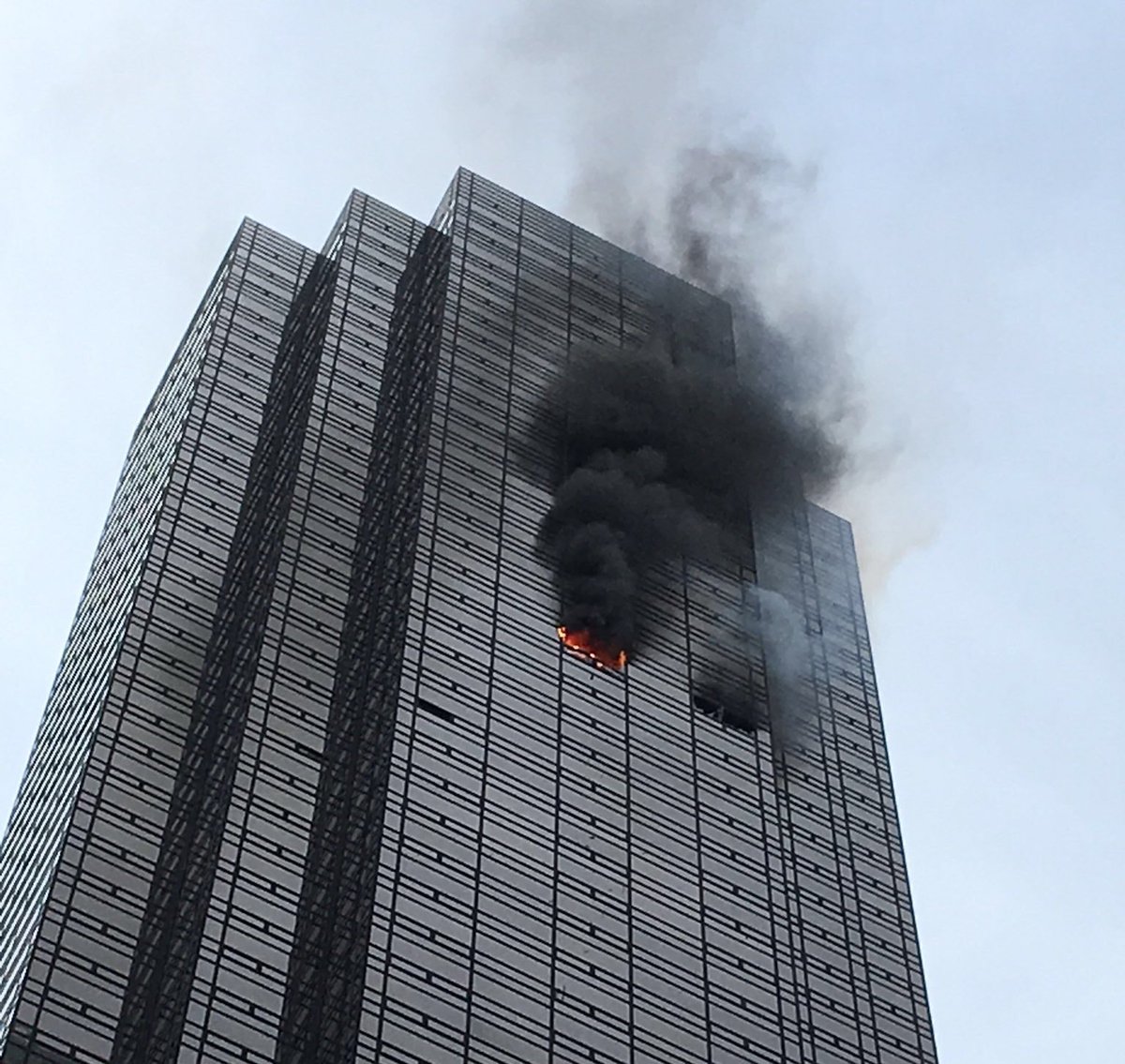 NBCNews's tweet photo. JUST IN: FDNY: 1 person seriously injured in Trump Tower fire. https://t.co/p3p08jFkhW https://t.co/zIAyxKIu7I