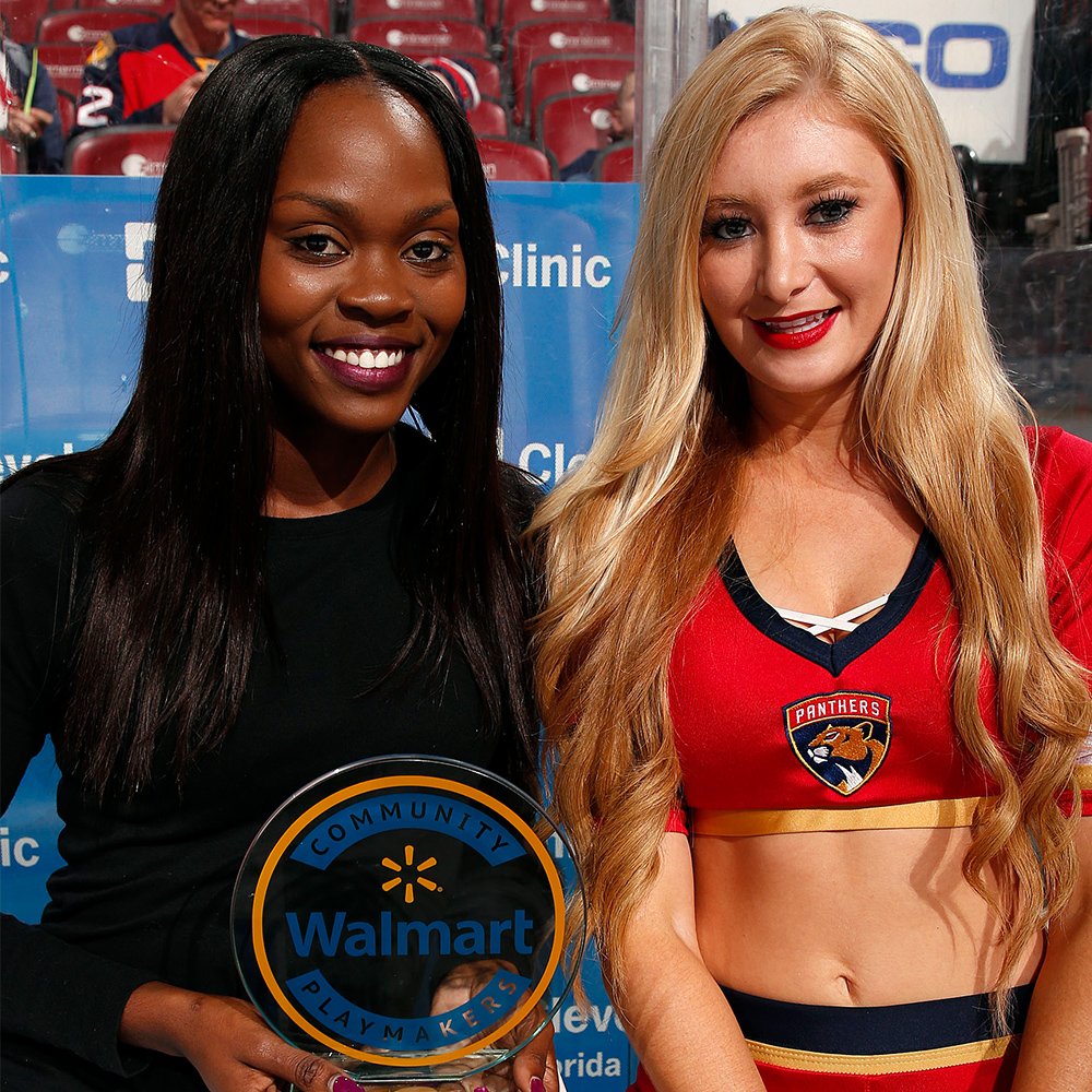 FlaPanthersCARE's tweet photo. Tonight's @Walmart Playmaker is Latoya Sewell. As a Child Advocate, Latoya works hard to ensure each child in her caseload has the one-on-one attention they need to thrive. She is constantly working extra hours to show each child they are loved & supported. #WMPlaymaker https://t.co/cJs7tXmODQ