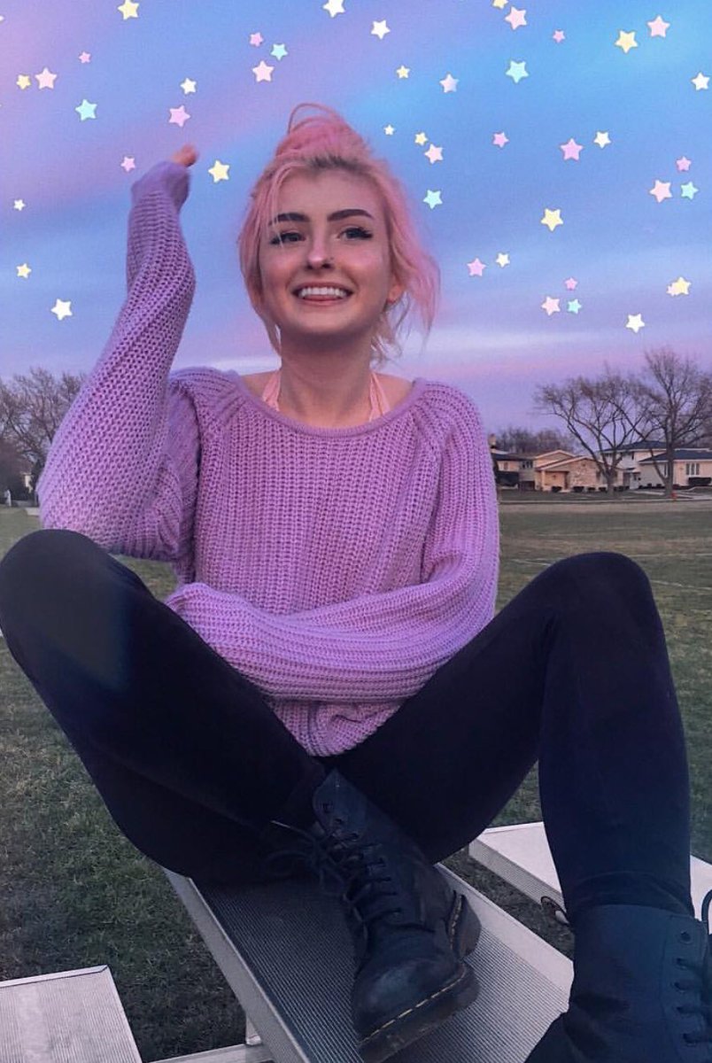 cynicari's tweet photo. In case you were wondering what the love of my life looked like; https://t.co/UjI97IYfKh