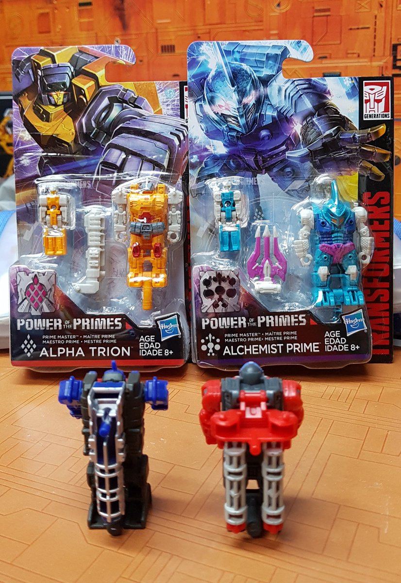 dogcades's tweet photo. The tiny family just upgraded to little.
#PowerOfThePrimes #AlphaTrion #AlchemistPrime #PrimeMasters #Transformers https://t.co/R97XQzo77i