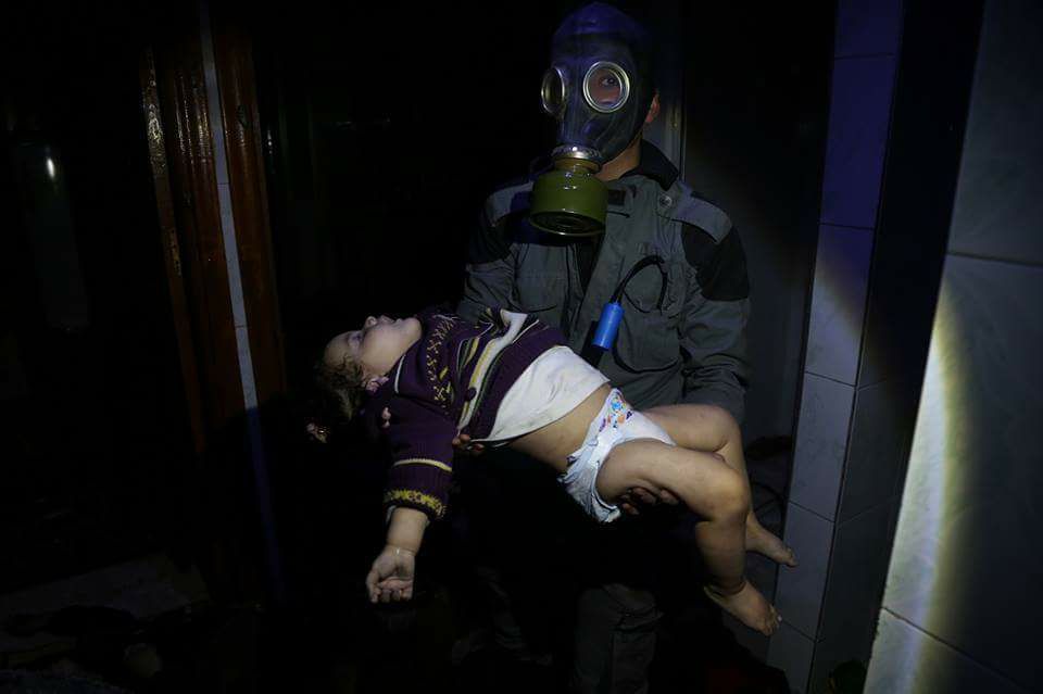 TheSyriaCmpgn's tweet image. Devastating reports of a chemical attack in #Douma. At least 70 reported killed and hundreds injured with numbers rising rapidly. Whole families suffocated as they sheltered in basements. The world could have saved these lives -- a fact always worth repeating.
