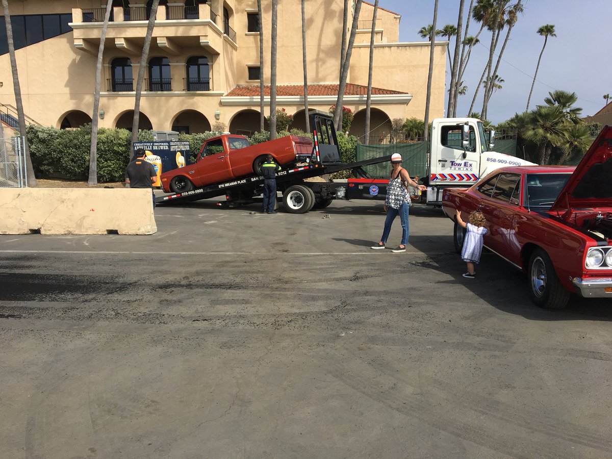 scrappygt's tweet photo. If you saw our FB Live video we promised a pic of the rubber from the Burn Out Competition... unfortunately one of the contenders had to be towed #goodguyscarshow2018 #burnoutfail https://t.co/wGmkUyE9JX