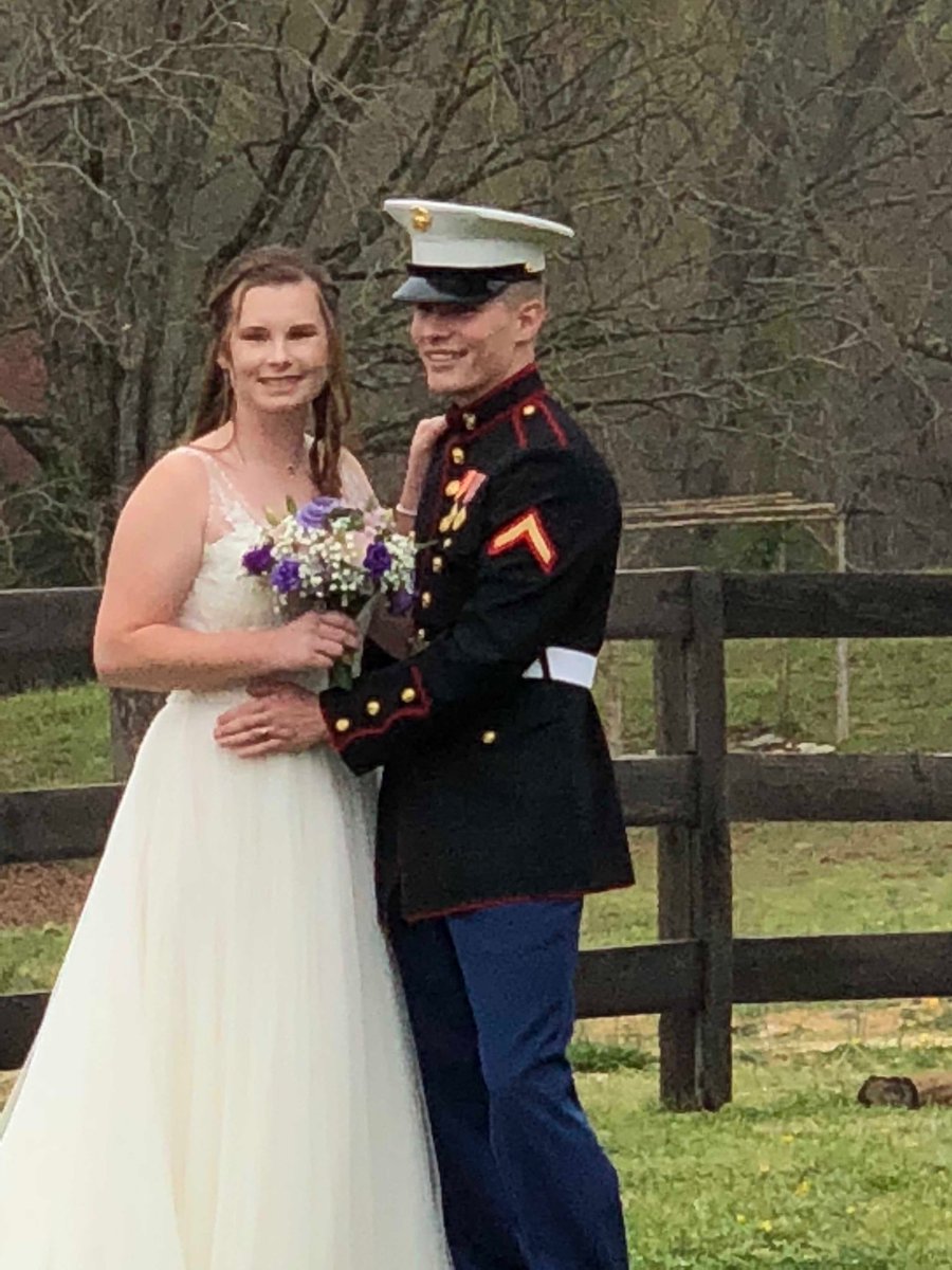 StarzFastpitch's tweet photo. The first Charlotte Starz alumnus to tie the knot... congratulations “Old School”, Mrs. Leah Barefoot. https://t.co/akUMiWVFUv