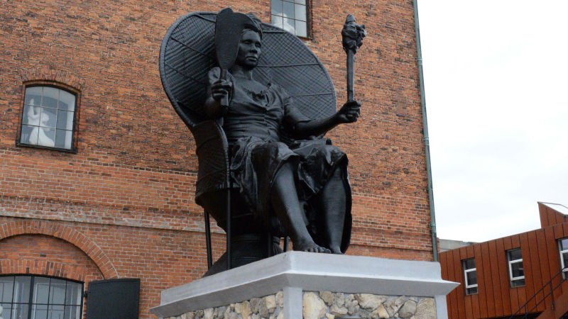 TheRoot's tweet photo. Mary Thomas a Caribbean woman who led a fiery 19th-century revolt against Danish colonial rule, just became Denmark's first public monument to a black woman: https://t.co/dbtB9Jh52x https://t.co/i5l1K88czK