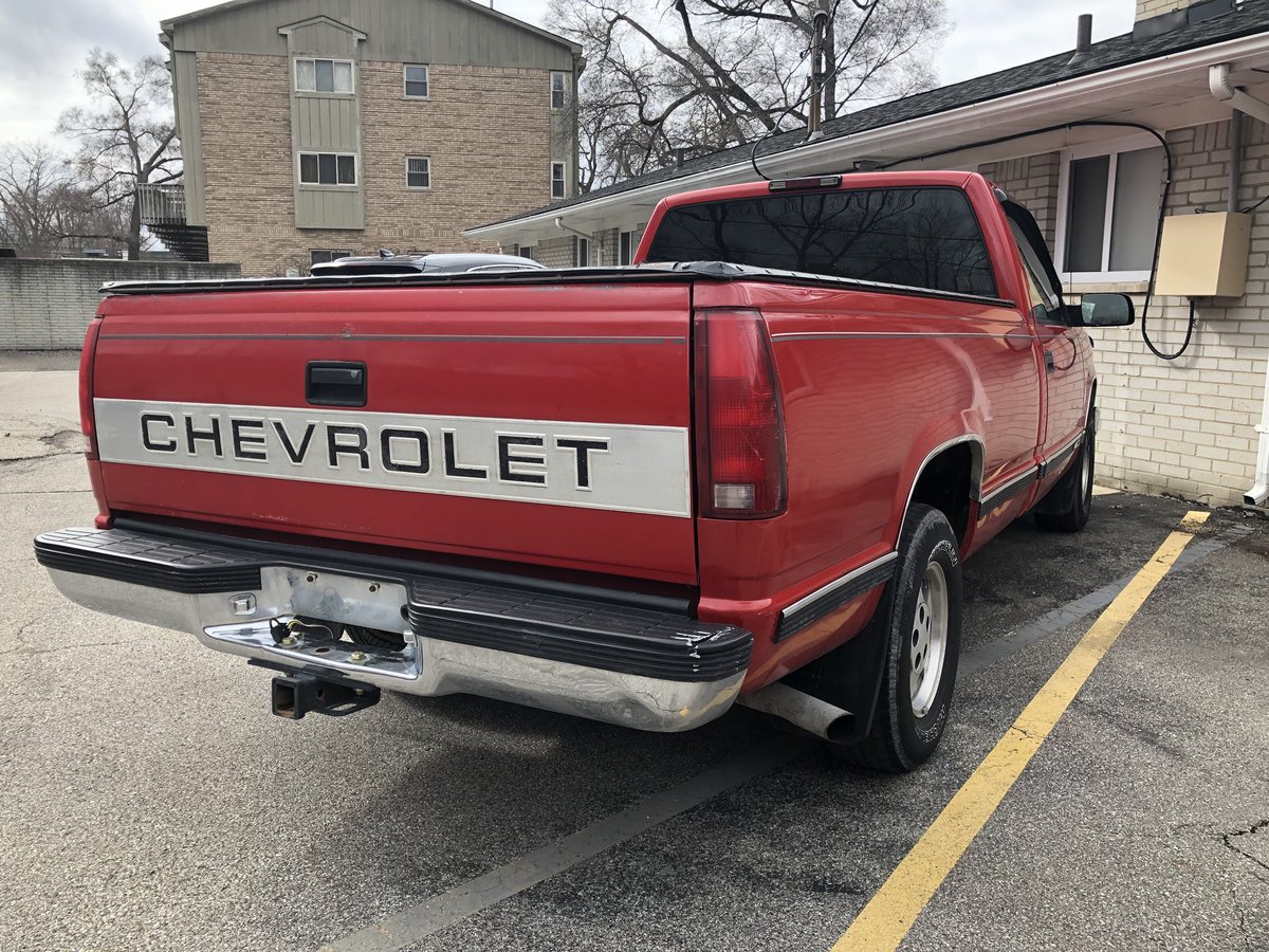RyanLeisenring's tweet photo. New truck 😎 #ChevyThunder https://t.co/9iP84ugcu2