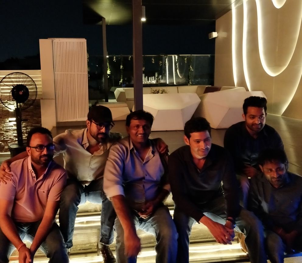 MythriOfficial's tweet photo. TOGETHER with Our HEROES 😊 https://t.co/FsQ5qtcrdD