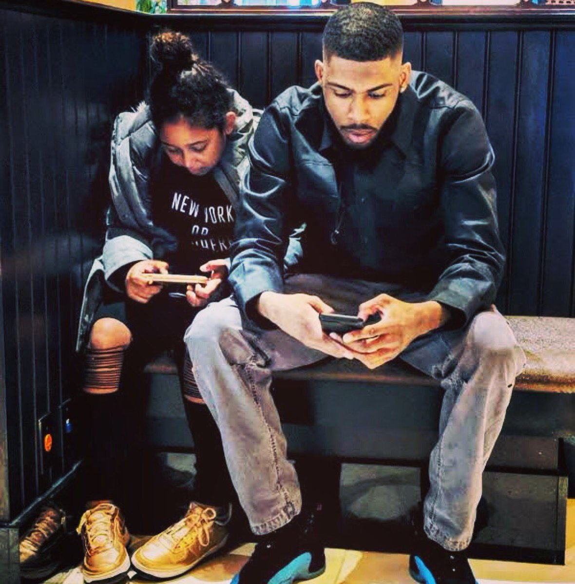iammarkpitts's tweet photo. Ok Technology I get you and I’m all the way in but Sheeeezzzzz can someone “ASK” how Dad’s week was!! Hey.... atleAst y’all doing it together. Haaa. #SMH #millennium #WeAddicted #TheyFocused https://t.co/vPftb1iRO1