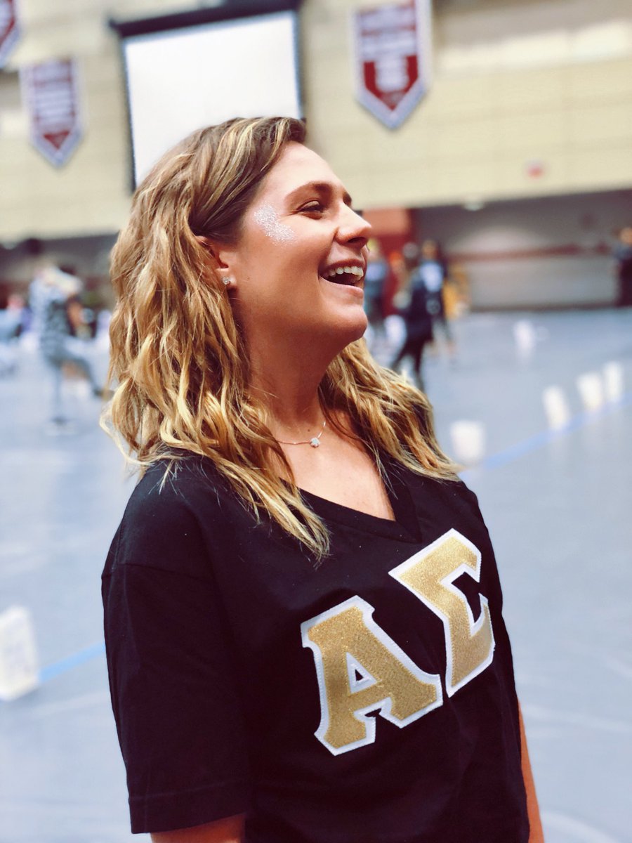 Alpha Sigma Alpha tweet media