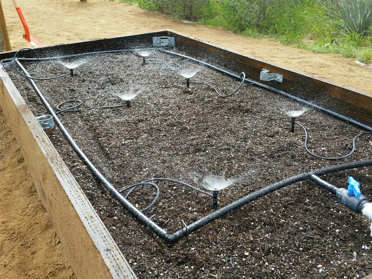 orion_goe's tweet photo. @TheToroCompany products and volunteers working with @EwingIrrigation and their partners at CSDR here in #RIVERSIDE. Raised vegetable beds and garden for education in sustainability and efficient irrigation. #Torowatersmart #ToroGives #ToroIrrigation https://t.co/kp5Oiy3Qdj