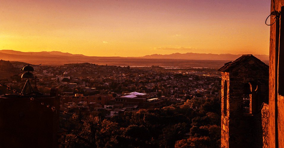VariedadesMX's tweet photo. Las 6 ciudades más bonitas de México https://t.co/WTCQwzPJzv https://t.co/P5ZHqSULH8