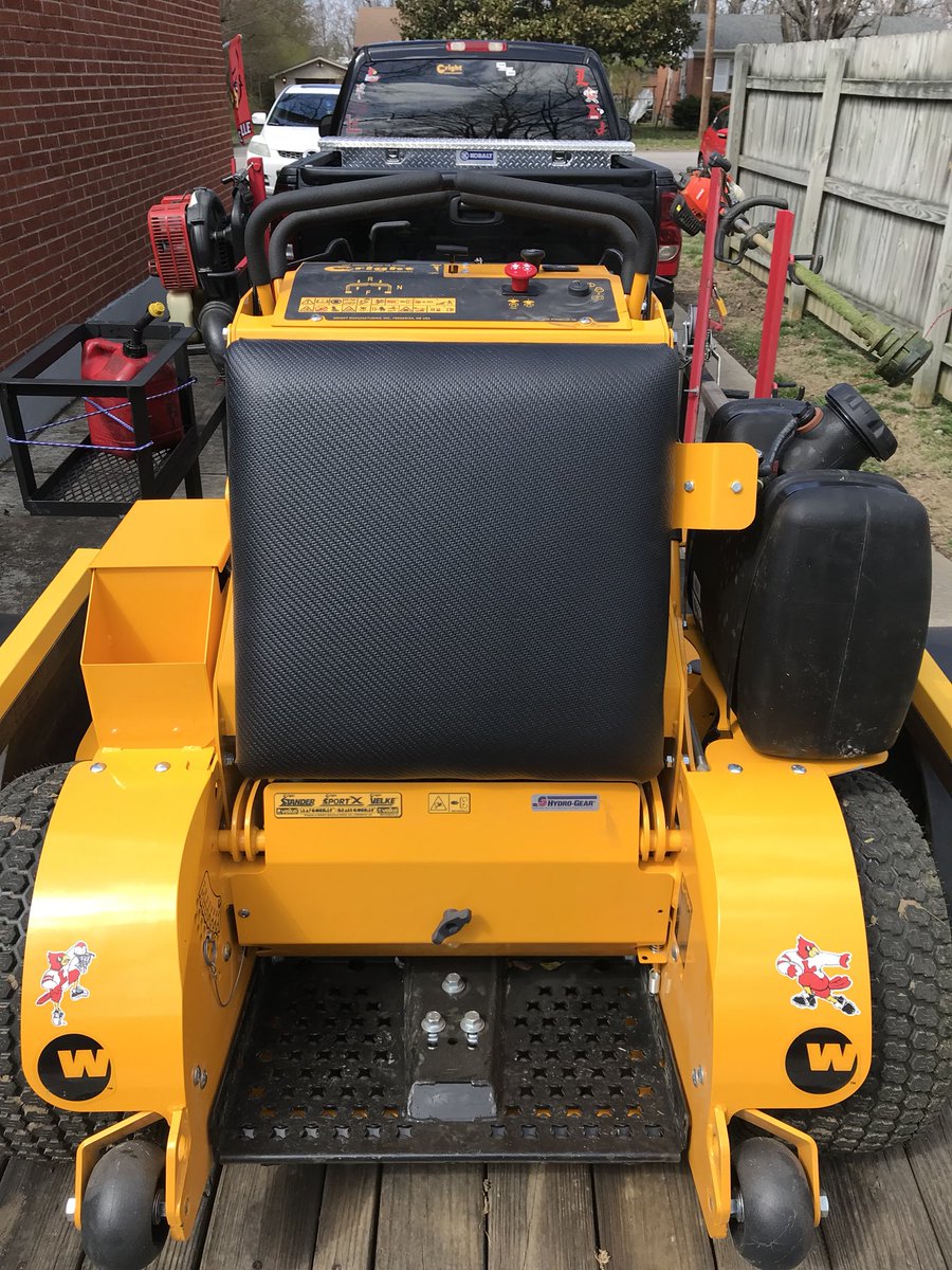 Benjiwallace's tweet photo. The @WrightMowers 52” #standerx is officially a Cardinal! #L1C4 <~~ until we come up with a new official hashtag lol ... #Lawncare #wallacelawnworks https://t.co/2RBW7AJhvv