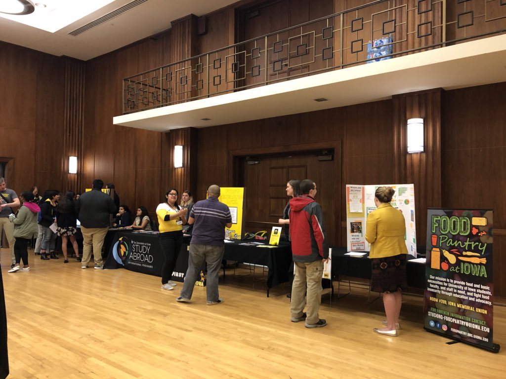 uiowausg's tweet image. Thank you to all the @uiowa campus partners who participated in the Networking and Resource Fair today! #ImtheFirst