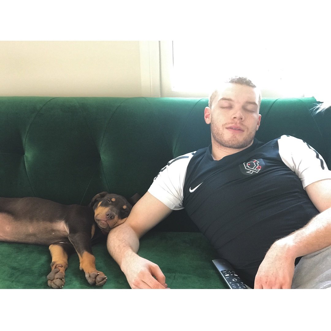 CameronMSOURCE's tweet photo. #Instagram |@cameronmonaghan: "Lazy days." https://t.co/mqRPEFsTgY