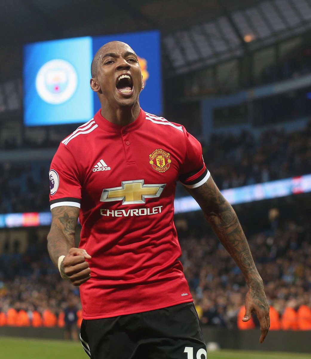 youngy18's tweet photo. Unbelievable team spirt and fight. What a comeback, massive 3 points 👹👹🤘🏾🤘🏾 https://t.co/kke3m8qWqy