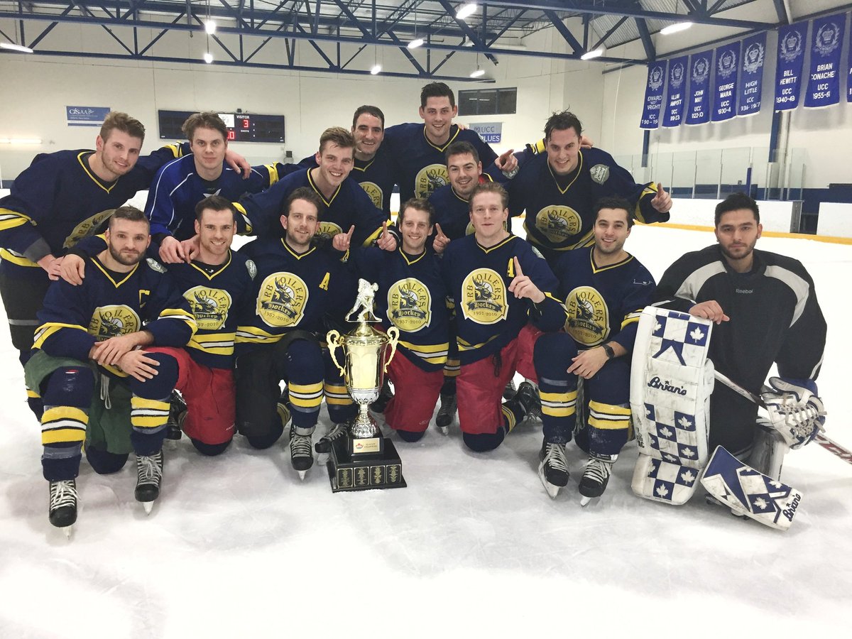 DMHL_Toronto's tweet photo. 2017-2018 Thurs/Fri Low A Division Champs - RB Oilers https://t.co/LeuCryOBmz