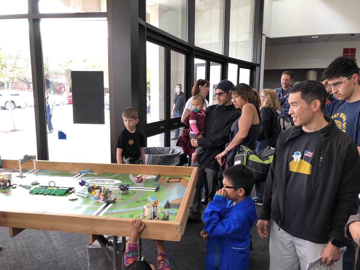 CVRobotics's tweet photo. The Electric L.E.G.O.S. are out at the Central Valley Regional.  Find them in the lobby by the main entrance! https://t.co/HB8CYmrWFZ